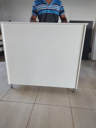 Balcão/atendimento/recepção/caixa
