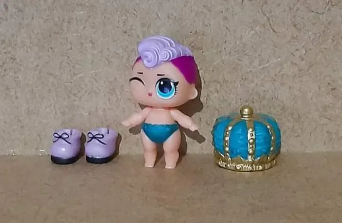 Boneca LOL Surprise - LIL Sister - Escolha a sua!