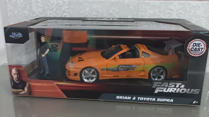 Miniatura Toyota supra velozes e furiosos escala 1/24