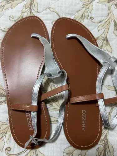 Sandália Rasteirinha Arezzo Prata Nova