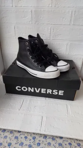 Tenis AllStar Converse Couro Chuck Taylor Cano Alto Botinha