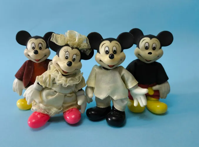 Bonecos Mickey e Minie antigos