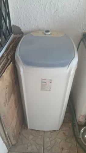 Tanquinho de lavar roupas