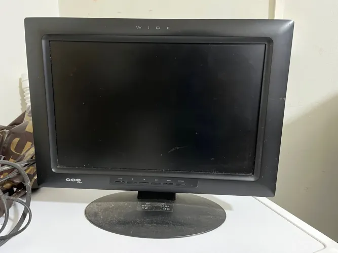 Monitor CCE 14 polegadas