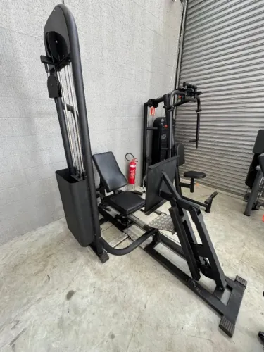 LEG PRESS HORIZONTAL ARTICULADO - REFORMADO - COM GARANTIA - LOJA FISICA