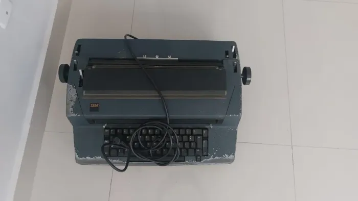 Máquina de escrever elétrica IBM Seletric