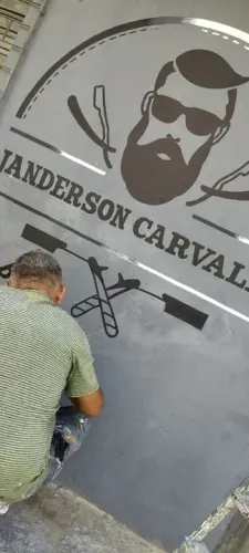 Pintor de Letreiros e pintor Letrista desenhos logomarcas em paredes