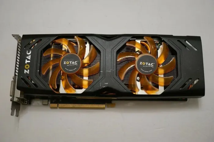 LEIA A DESCRIÇÃO - Placa de Vídeo Zotac GeForce GTX 770