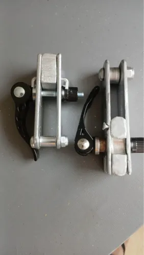 Clamps para encordoamento de raquetes de tênis 