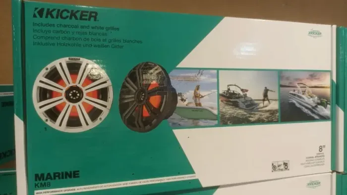 Par Alto Falante Marinho Kicker Branco e Preto 45km84l 8 Pol 300 Rms