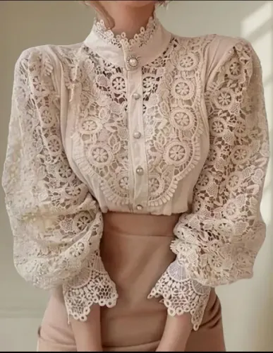 Camisa de Gola Alta, manga comprida de renda