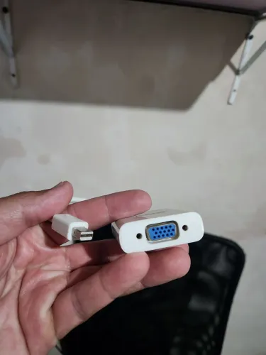 Adaptador Thunderbolt para VGA (Macbook)