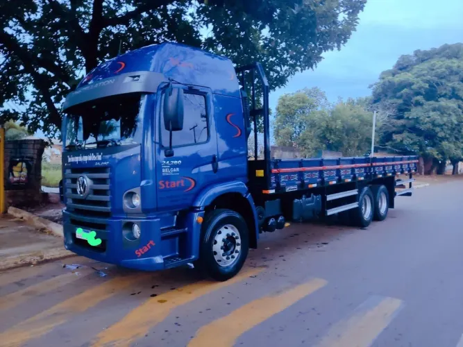 Volks 24280 2023 único dono 470mil