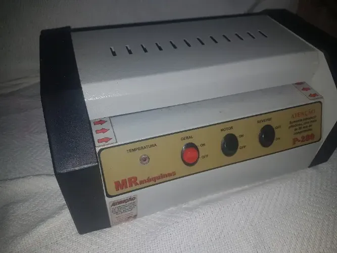 Máquina de plastificar