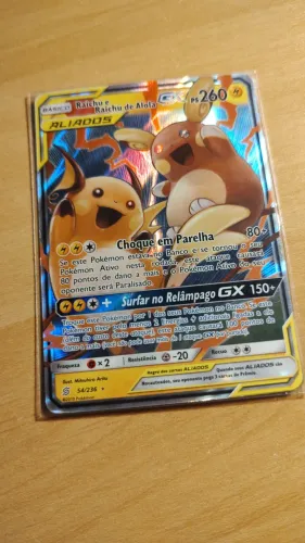 Carta Pokémon Raichu e Raichu de Alola ( Aliados GX )