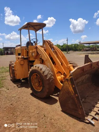 CARREGADEIRA FIAT , MOTOR MERCEDEZ
