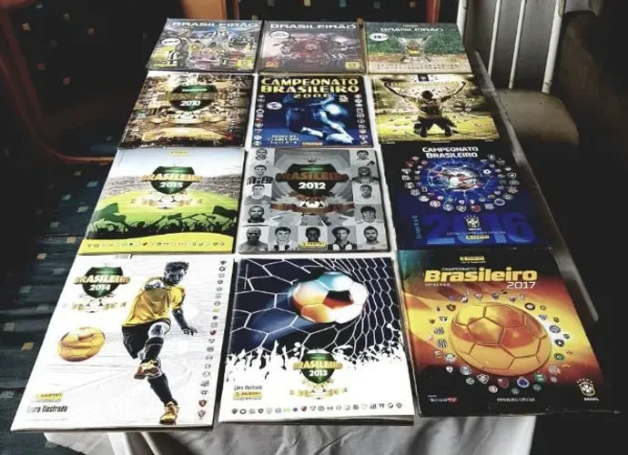 Álbuns De Figurinhas Campeonato Brasileiro - 8 Álbuns - Anos Variados - Incompletos