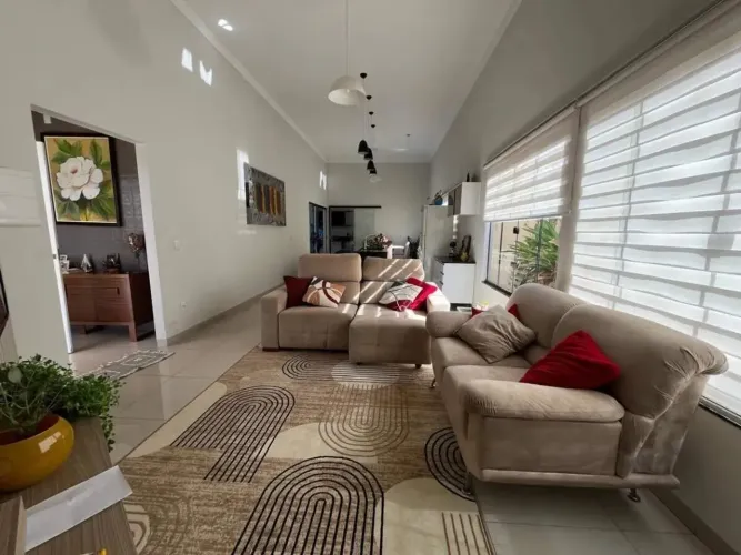 Casa com 3 suítes no Condomínio Recanto das Palmeiras em Três Lagoas - MS | Conforto e fun