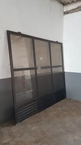 Portão de correr Marrom de Alumínio e Vidro