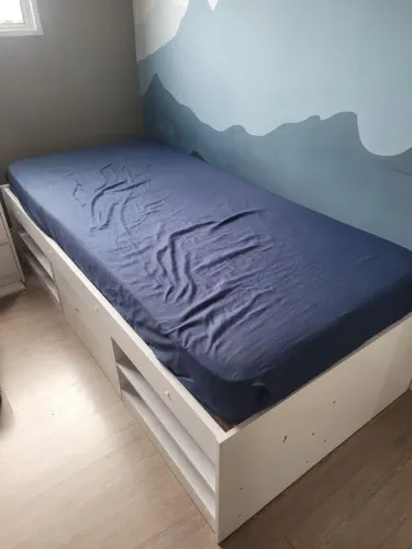 Cama solteiro com Gavetas 1,9x0.9m