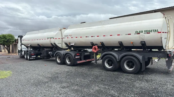 Tanque Bitrem Randon 