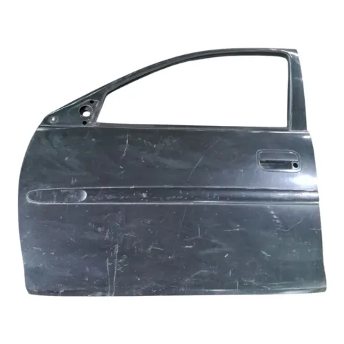 Porta traseira direita de corsa milenium 01/02