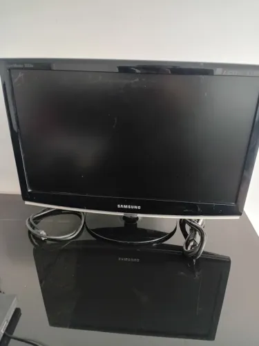 Monitor TV Led Samsung SyncMaster 2033 Hdmi Vga Coaxial Rca Dvi Optico