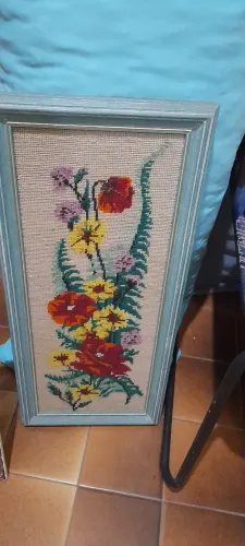 Quadro bordado floral vintage