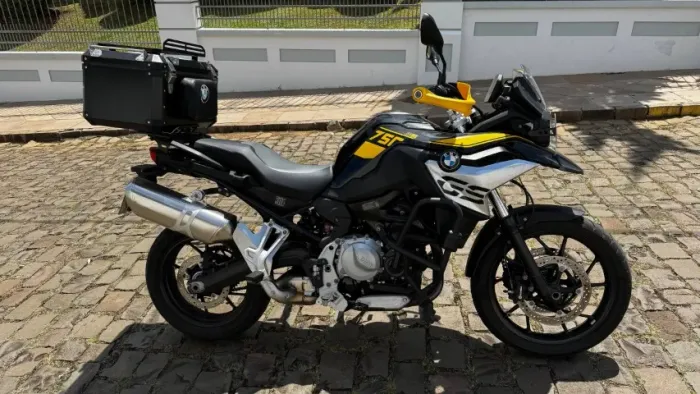 Vendo Moto BMW F 750 GS impecável