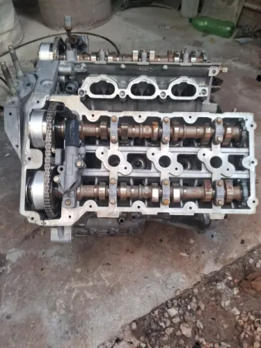 Vendo moto santa fé 3.5*