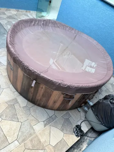 SPA INFLÁVEL - SEU MOMENTO DE RELAXAMENTO EM CASA 4 Lugares 