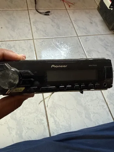 Toca cd pioneer MVH-X198UI