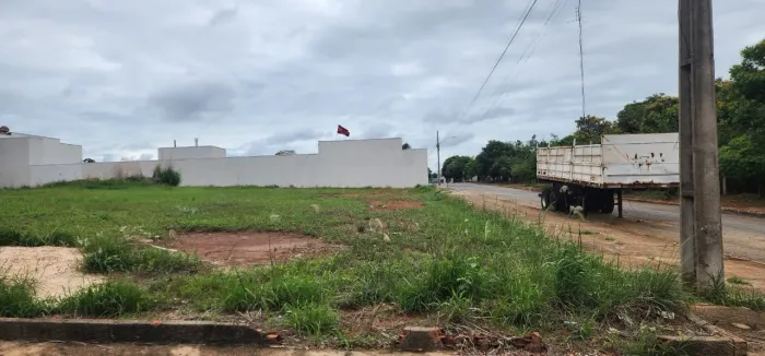 Terreno de Esquina sol da manha Parque Castelândia - Primavera do Leste - MT