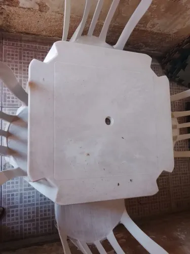 Conjunto de mesa plástica 150 kl