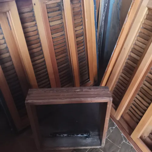 3 janelas de madeira maciça