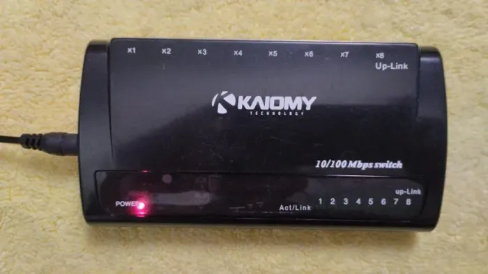 Switch Kaiomy De 8 Portas ( Favor Ler O Anúncio )