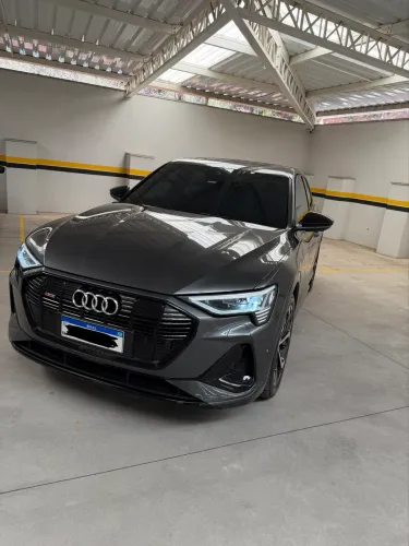 Audi E-Tron Performa. Black Aut. (elétrico) 2023