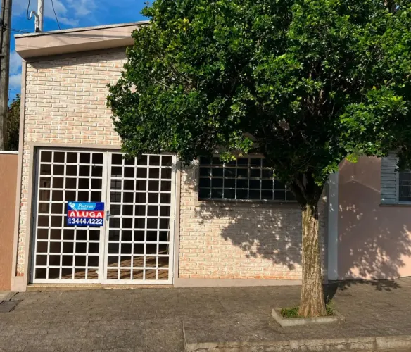 Casa residencial com 02 quartos na Vila São João