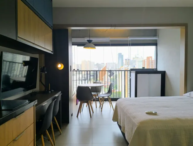 STUDIO PARA LOCAÇÃO NA BELA VISTA MOBILIADO COM VARANDA | RUA BARATA RIBEIRO