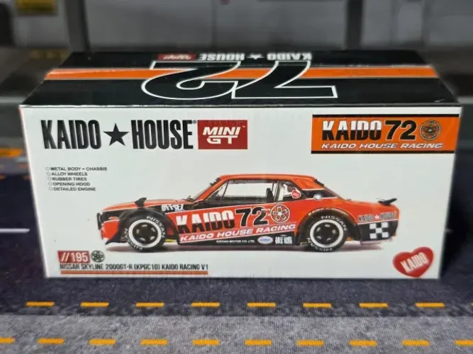 Nissan Skyline 2000GT-R - MiniGT Kaido House