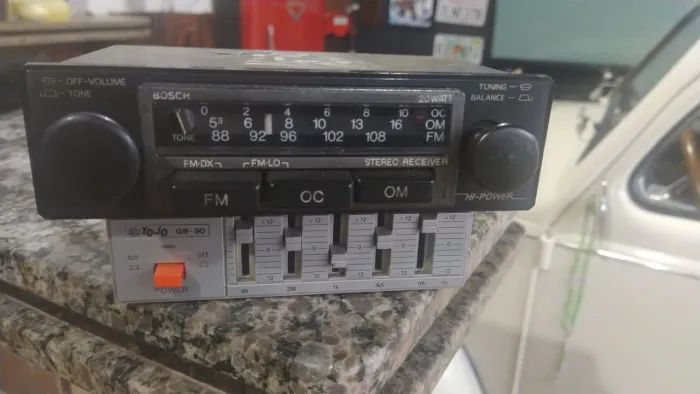 Vendo rádio de época com Tojo GR90 