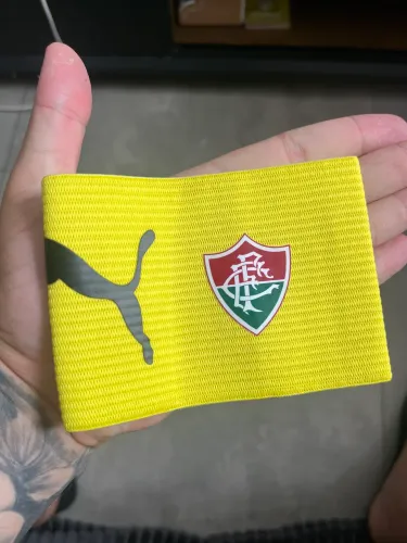 BRAÇADEIRA DE CAPITÃO FLUMINENSE AUTOGRAFADA PELO MARTINELLI