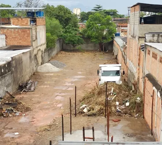 TERRENO COM 1.000 m² EM EDSON PASSOS, MESQUITA - RJ