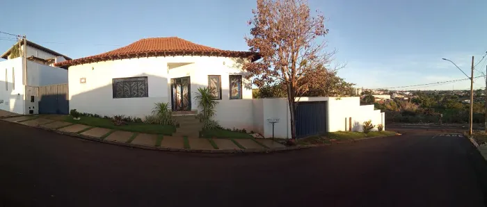 Casa para Aluguel em Sacramento - MG