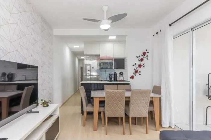 Belo Apartamento a venda no Condomínio Clube Flex 1, 3 dormitórios com suíte e varanda - N