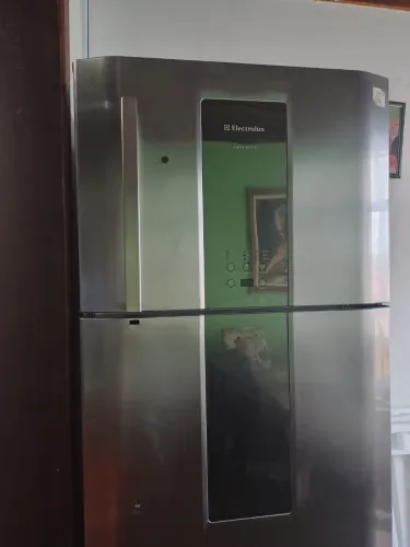 Vendo geladeira ..Não está funcionando