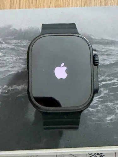 Apple Watch Ultra 2 - Black titanium