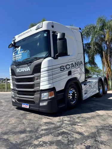 R450 6x2 único dono 