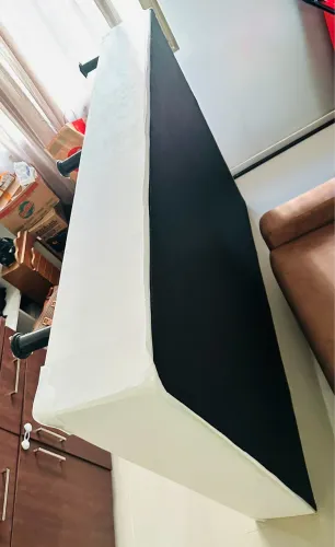 Base para cama box tamanho casal (138x188) revestida em corino branco