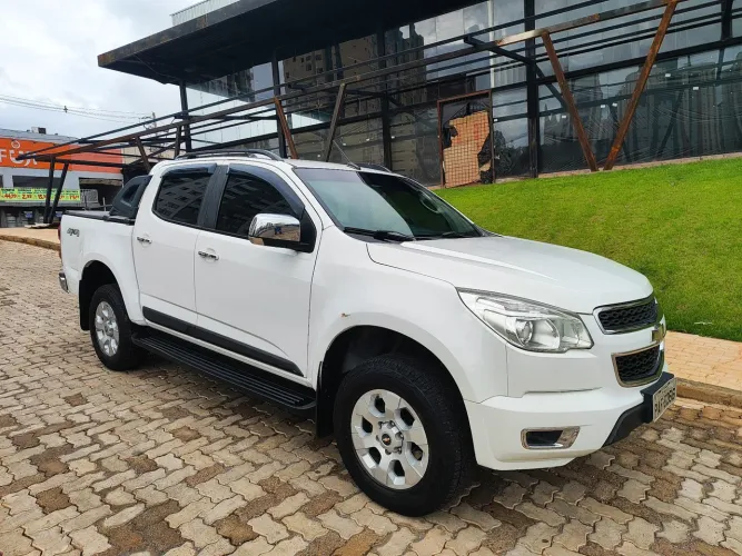 Chevrolet S10 Pick-up LTZ 2.5 Flex 4X4 CD 2015